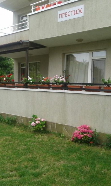 Prestige Hotel Szinemorec Kültér fotó